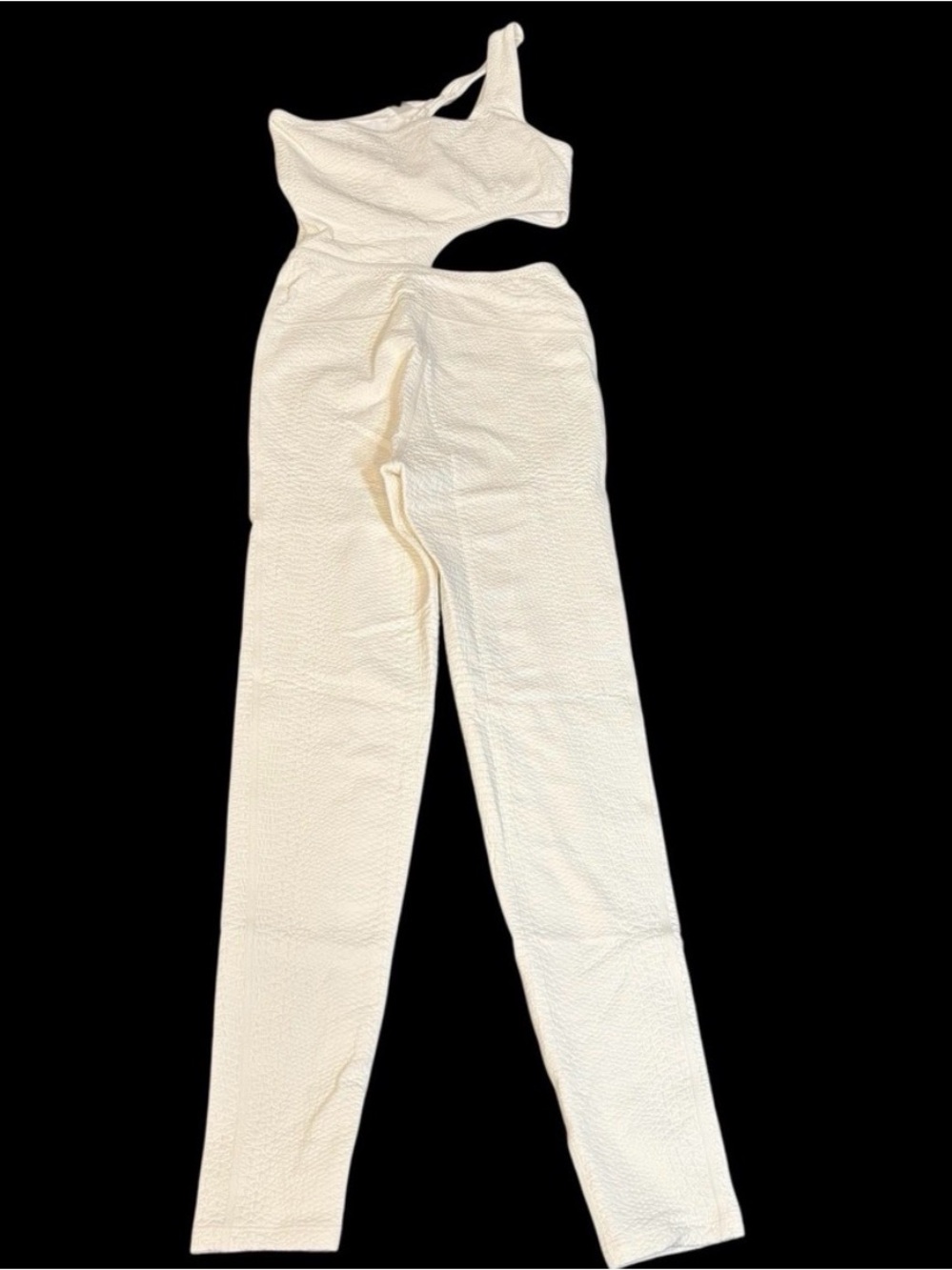 Gigi C White Textured
Snakeskin Cassie Jumpsuit / One Shoulder - Picture 4 of 5
